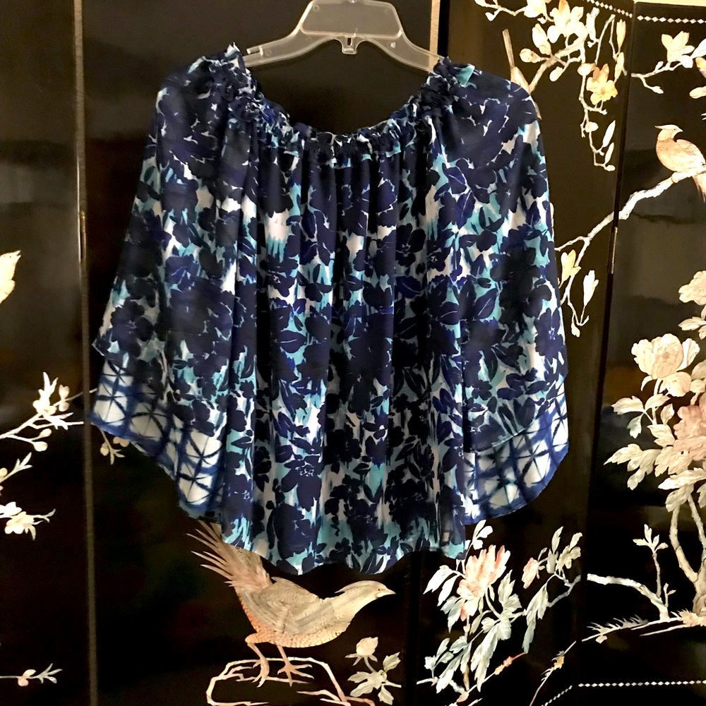 Peasant Top. Nwot
